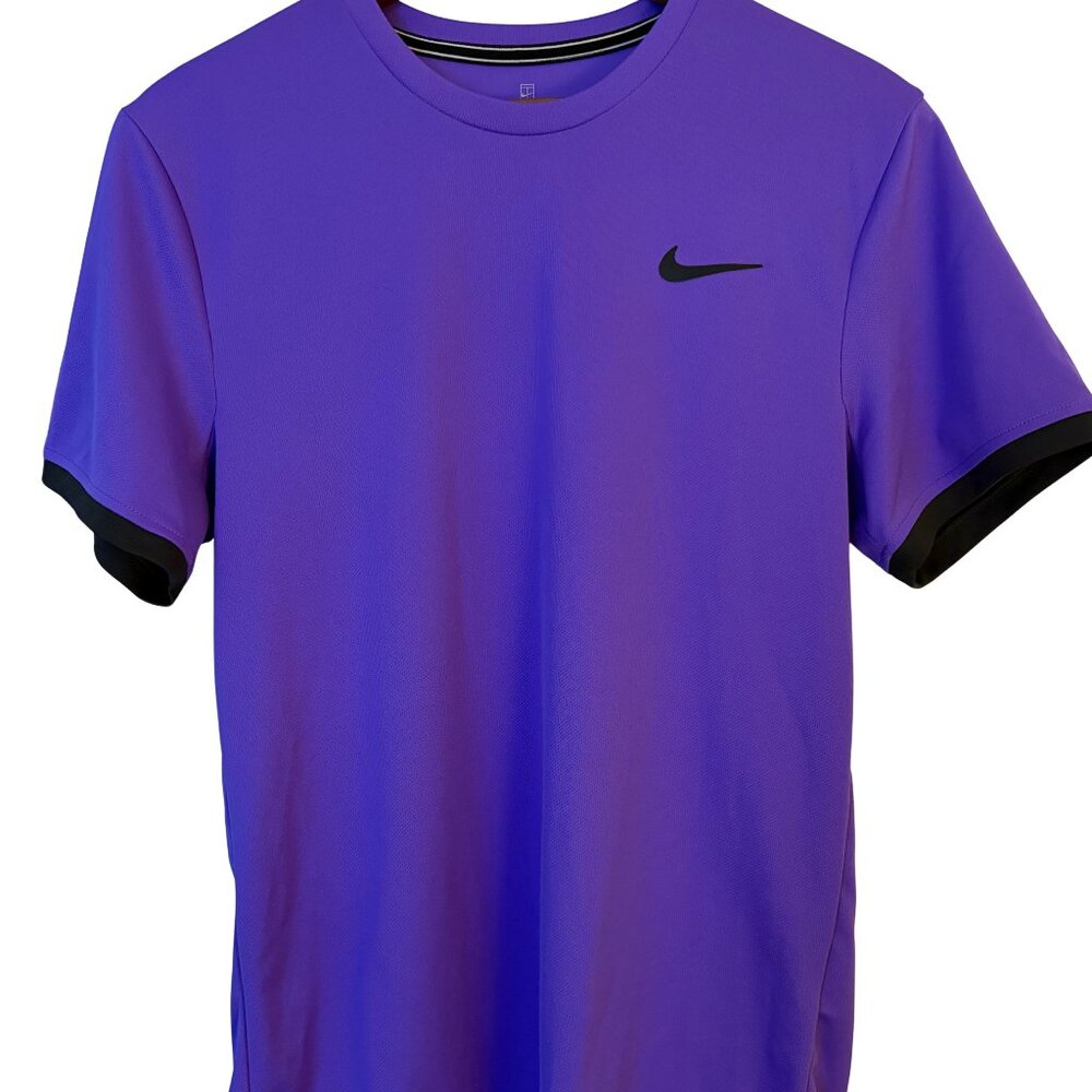 Nike Dri-FIT Purple Short Sleeve Athletic Tee – Size Small